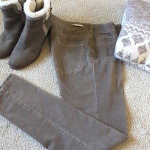 Pilcro corduroy jean size 28